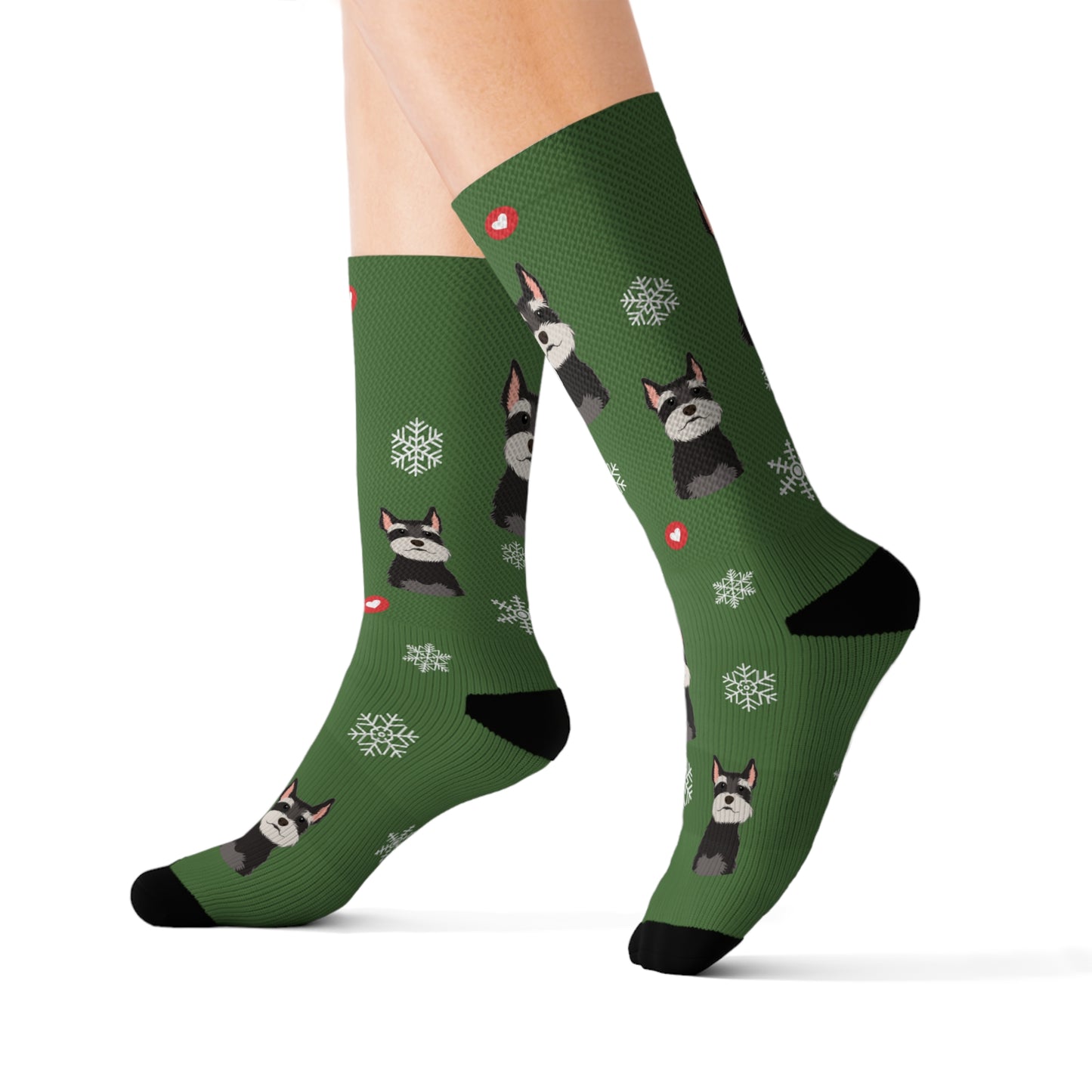 Stay cozy with these adorable Beagle snowflake socks! Featuring a white dog pattern with snowflakes and hearts on a green background.